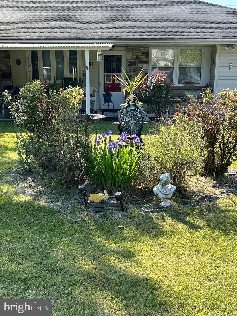 681 Pembroke Road photo 32