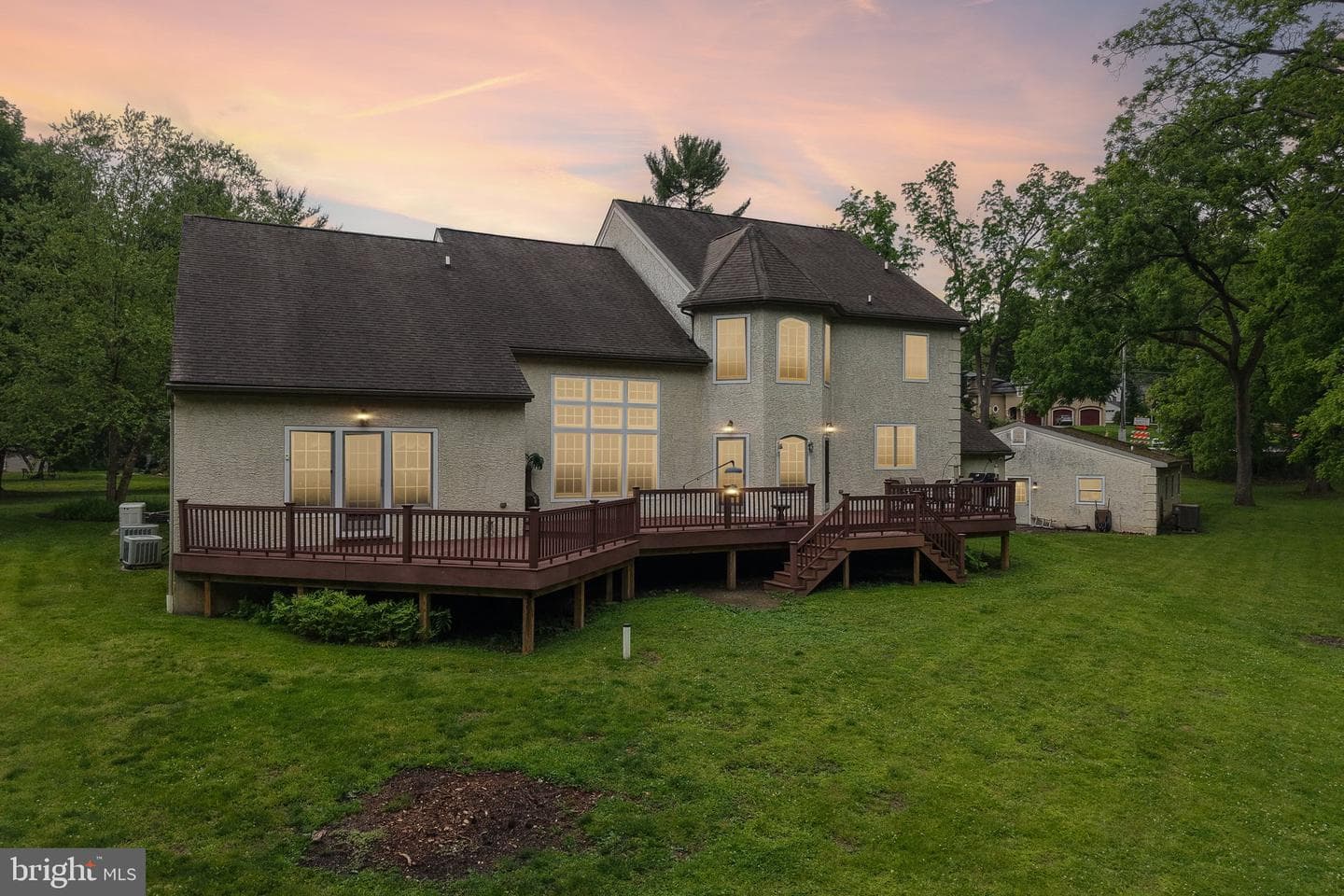 378 S Warner Road photo 10
