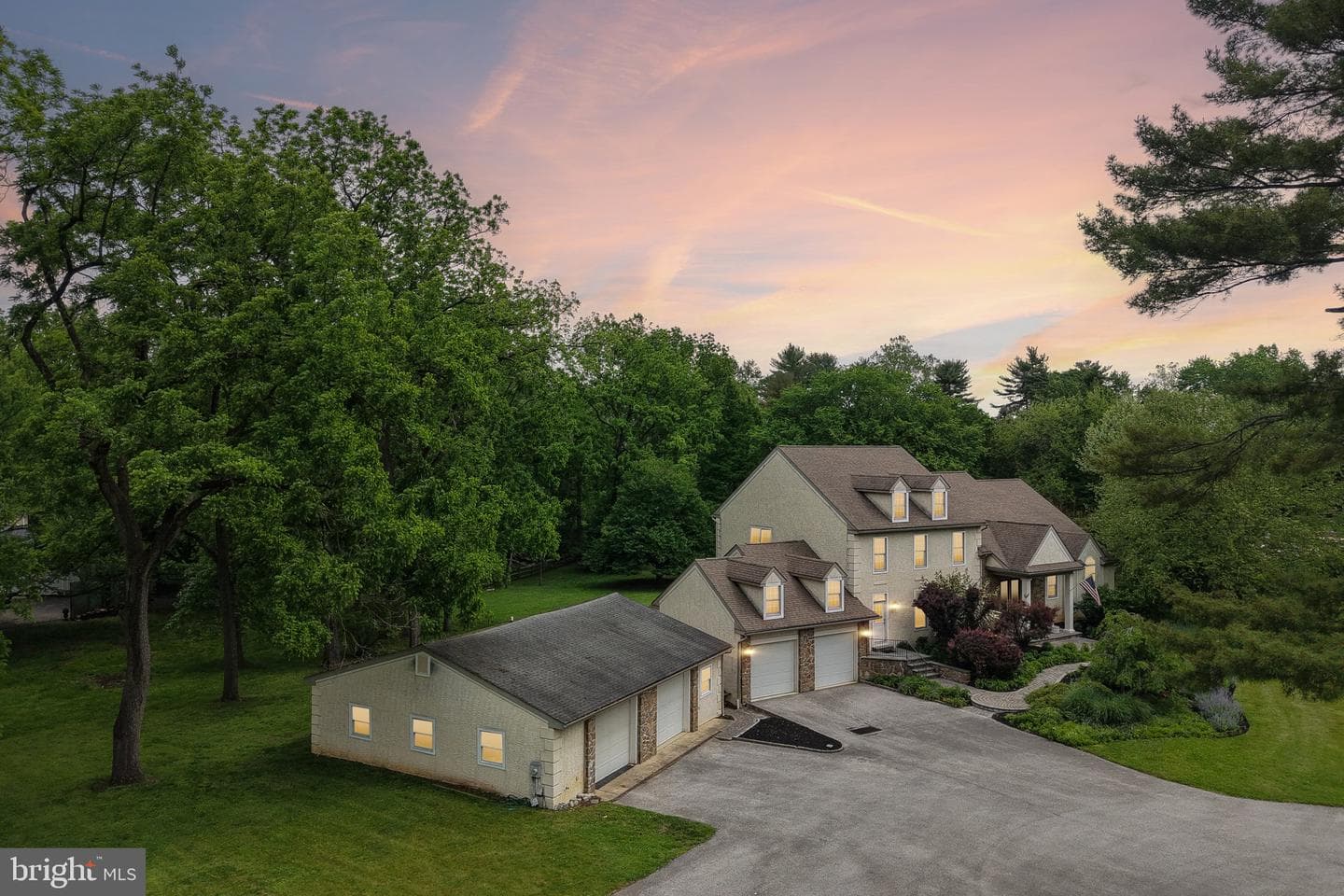 378 S Warner Road photo 3