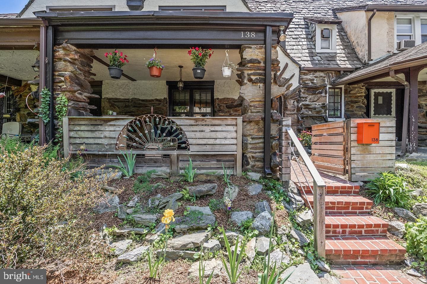 138 Edgehill Road photo 4