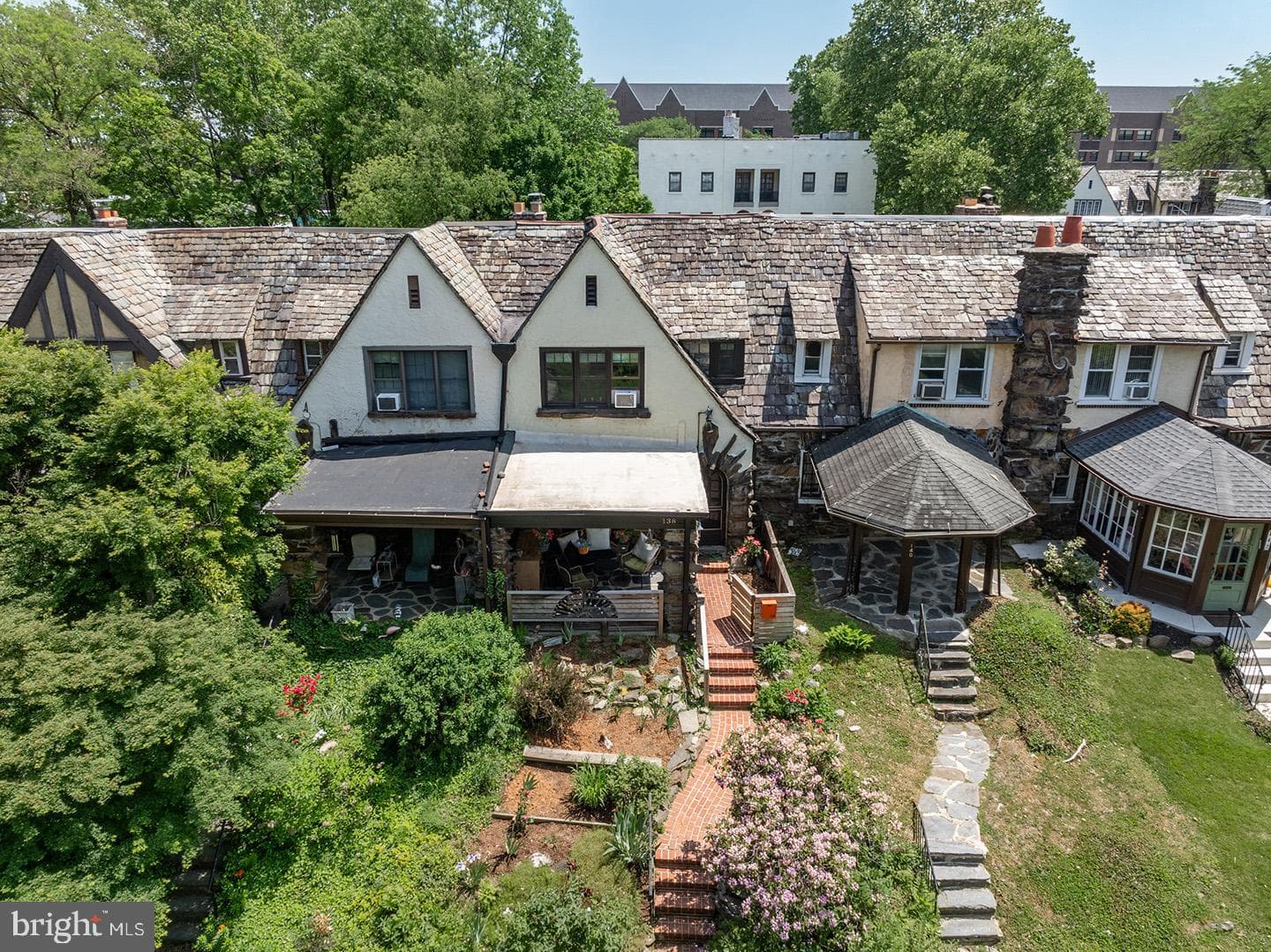 138 Edgehill Road photo 45