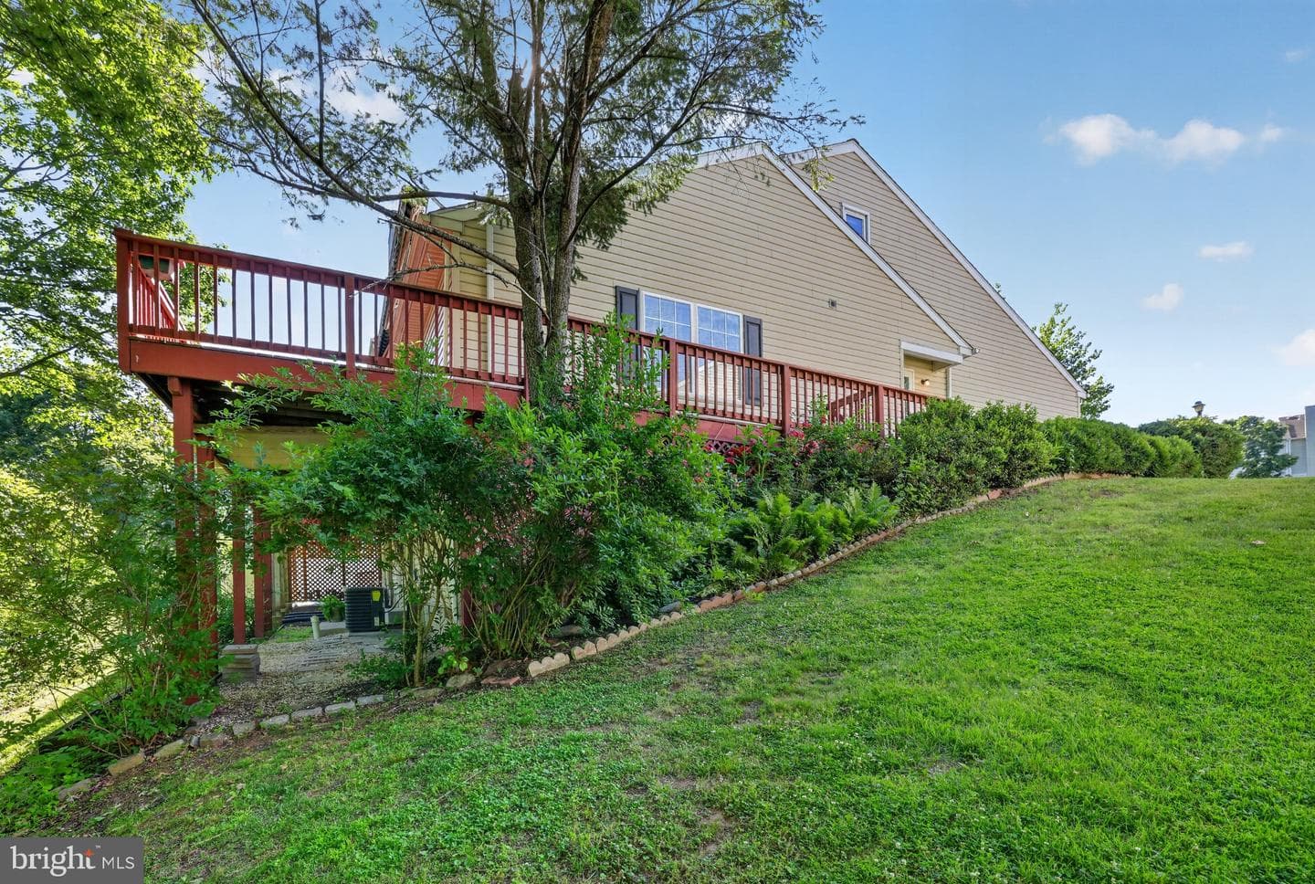 1150 Oxford Circle photo 39
