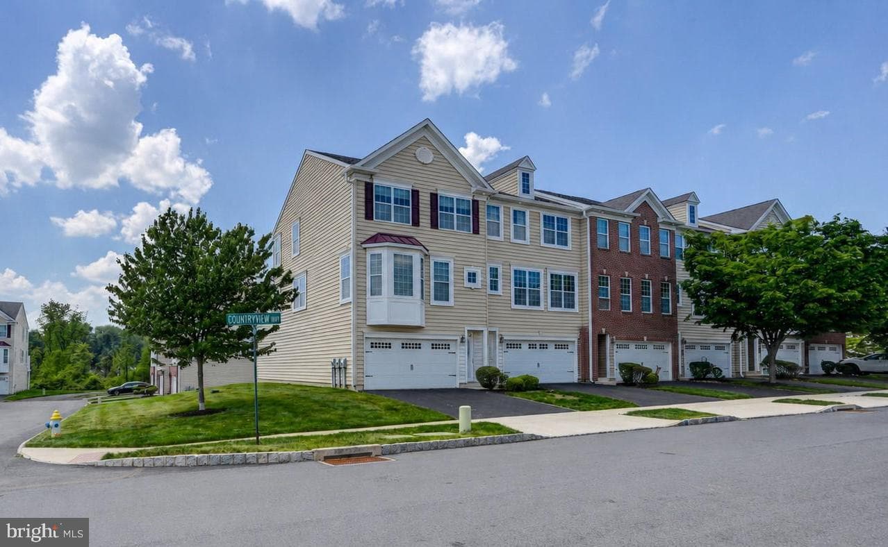 153 Country View Way, Telford