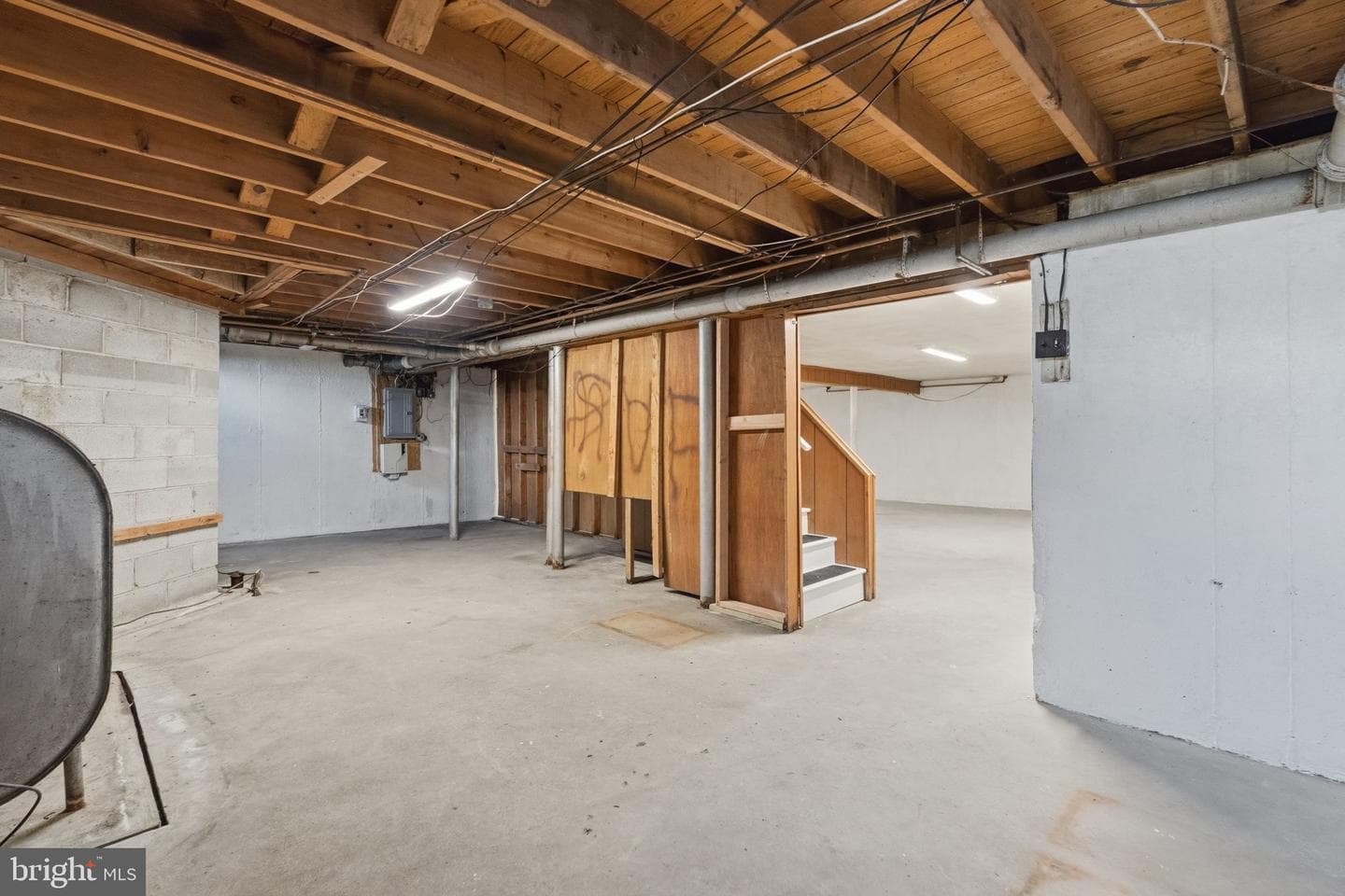 1825 Sterigere Street photo 36