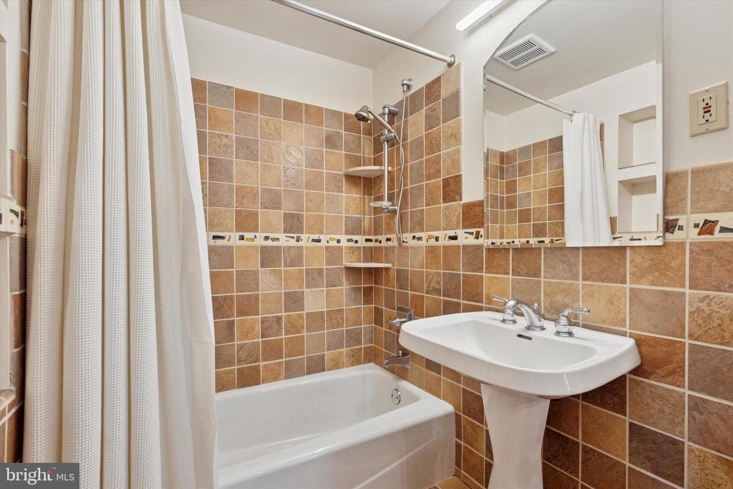 407 Shortridge Drive photo 19