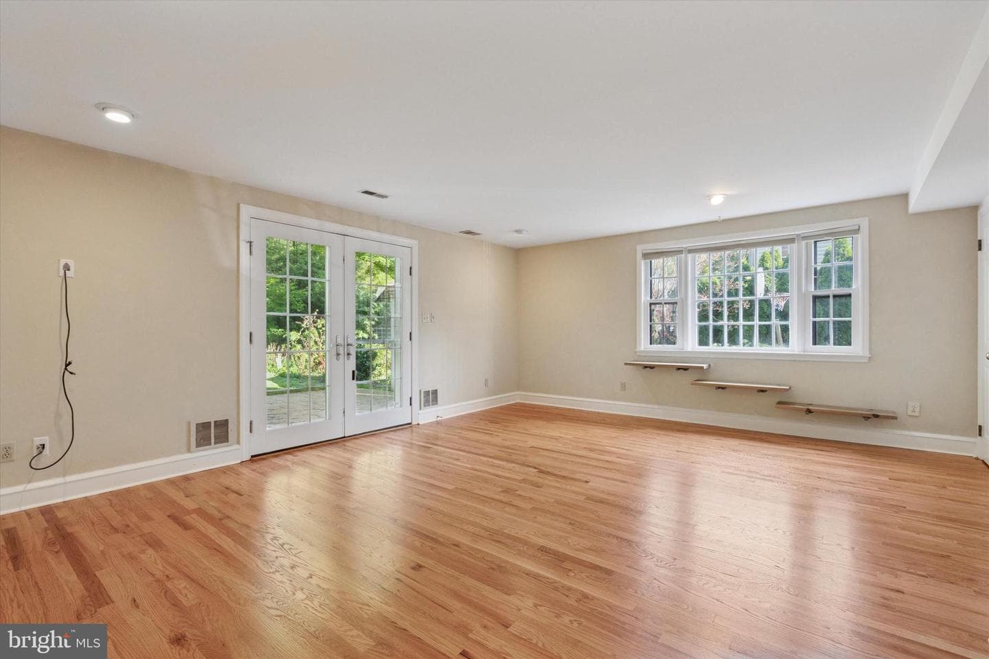 407 Shortridge Drive photo 8