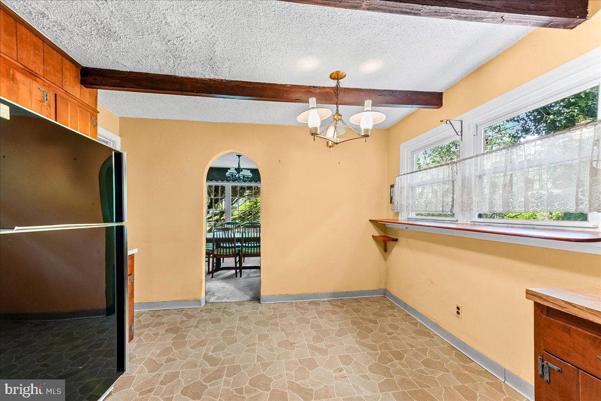 4 E Lodges Lane photo 15