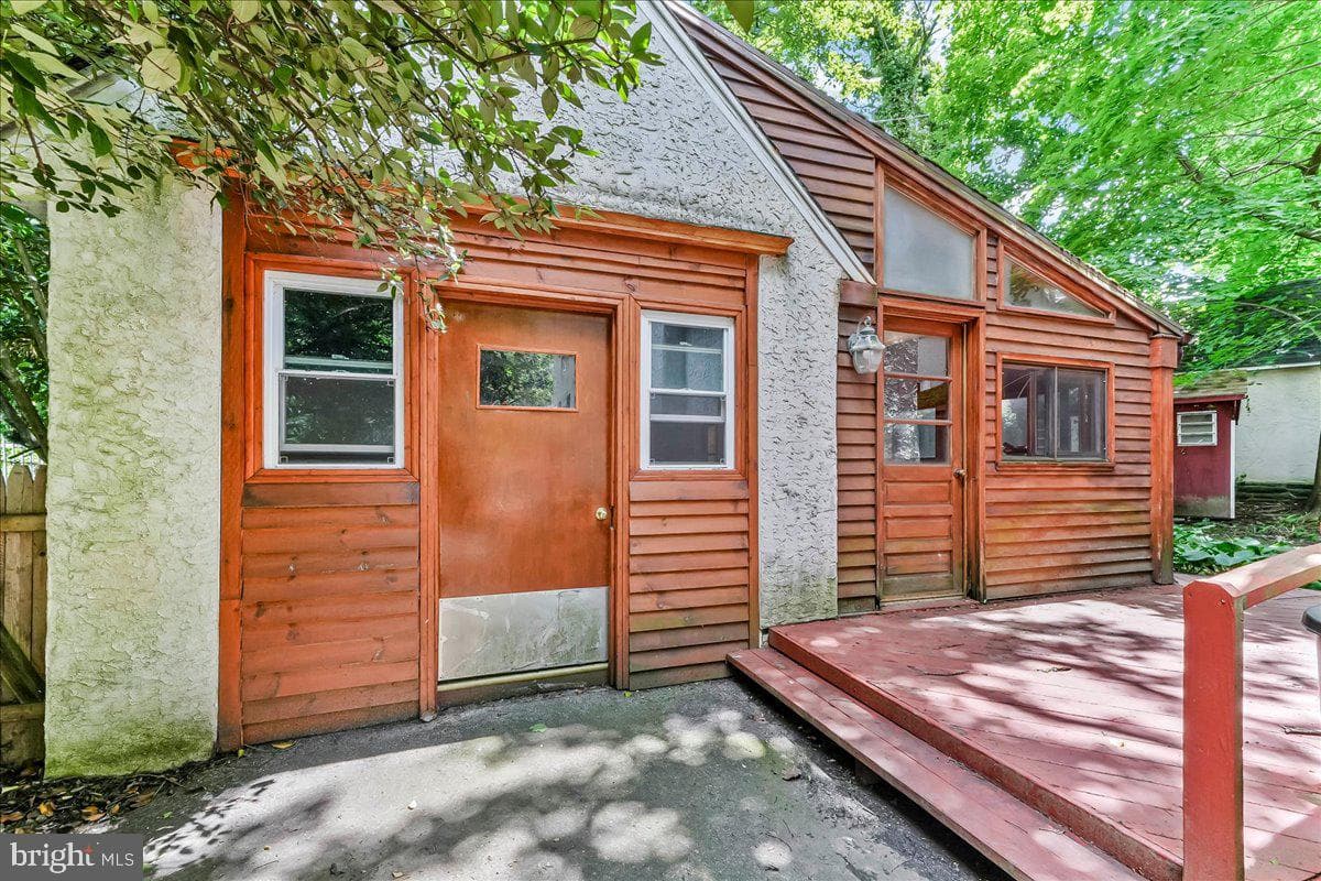 4 E Lodges Lane photo 40