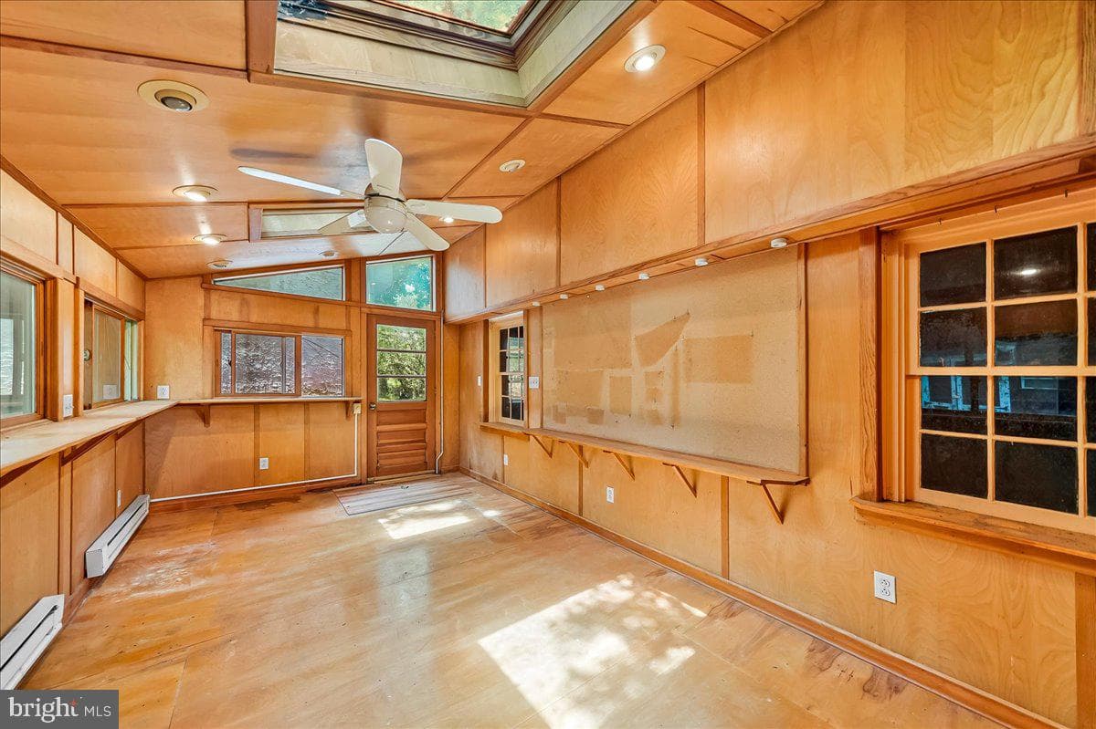 4 E Lodges Lane photo 42