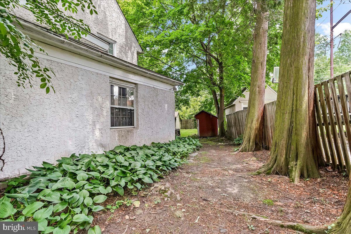 4 E Lodges Lane photo 45
