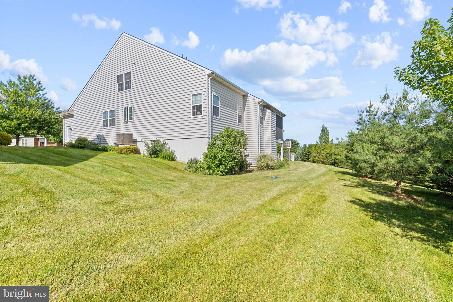 4646 Logan Court photo 31