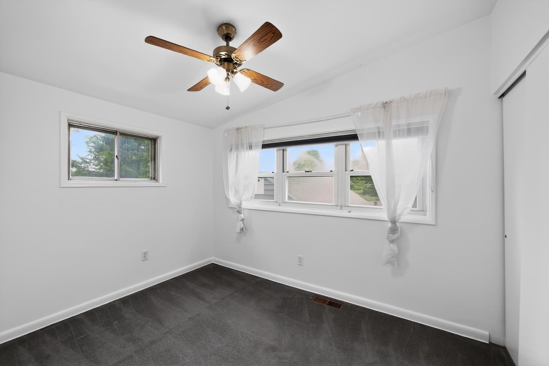 1649 Muhlenburg Drive photo 27