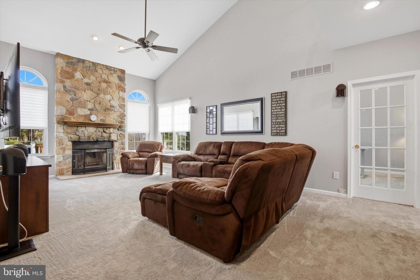 17 Carriage Circle photo 8