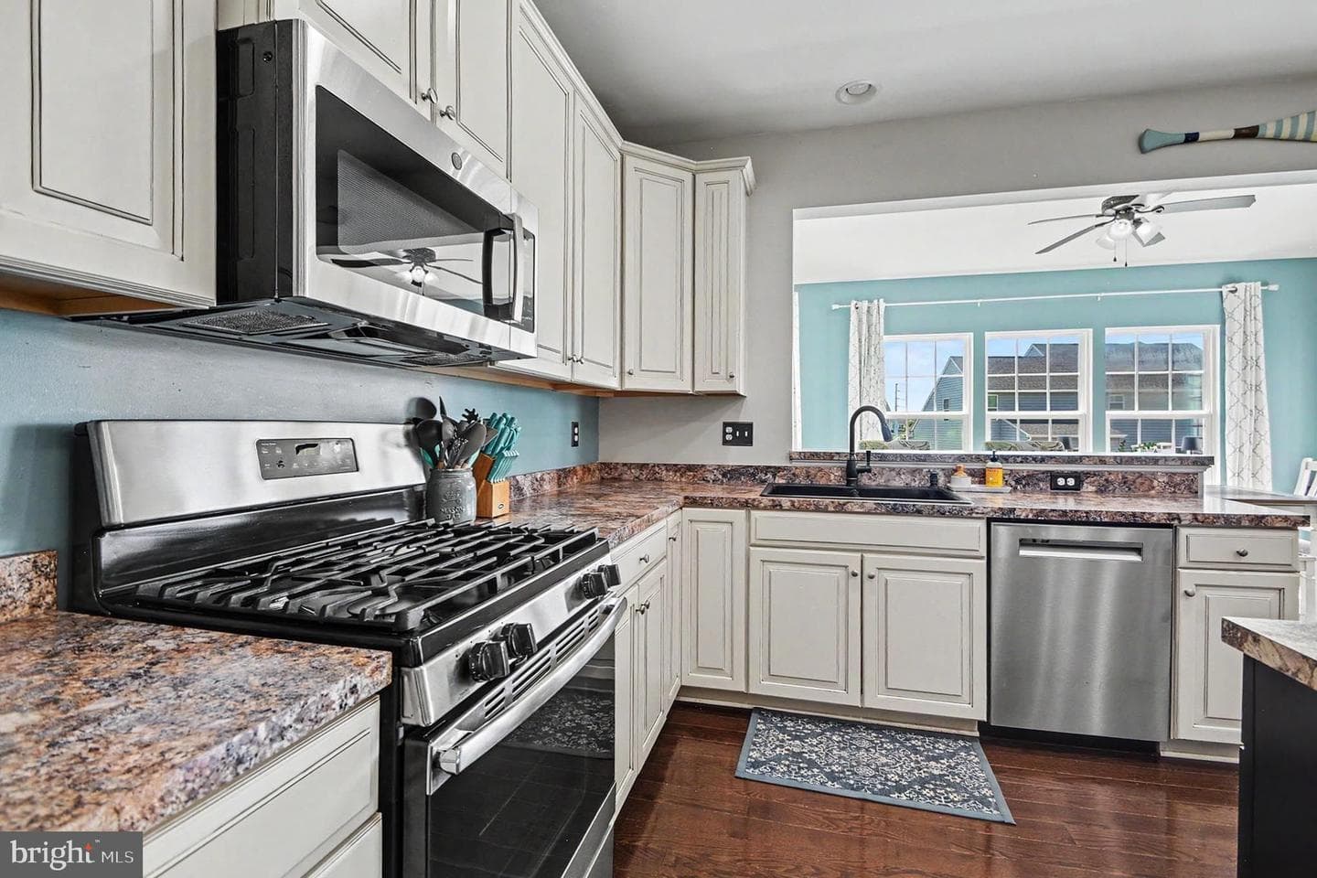 55 Huntsville Drive photo 8