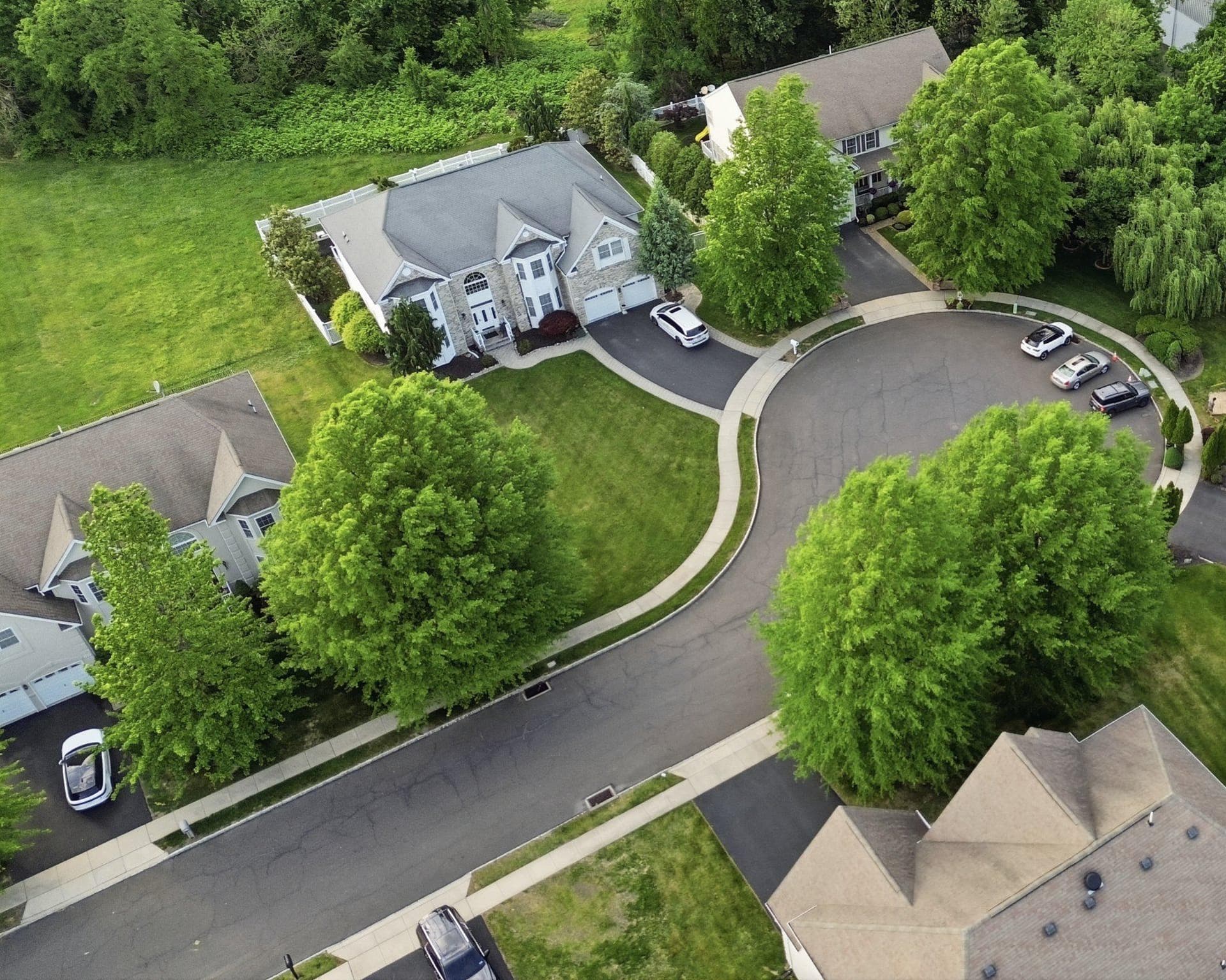 2780 Honeysuckle Lane photo 13