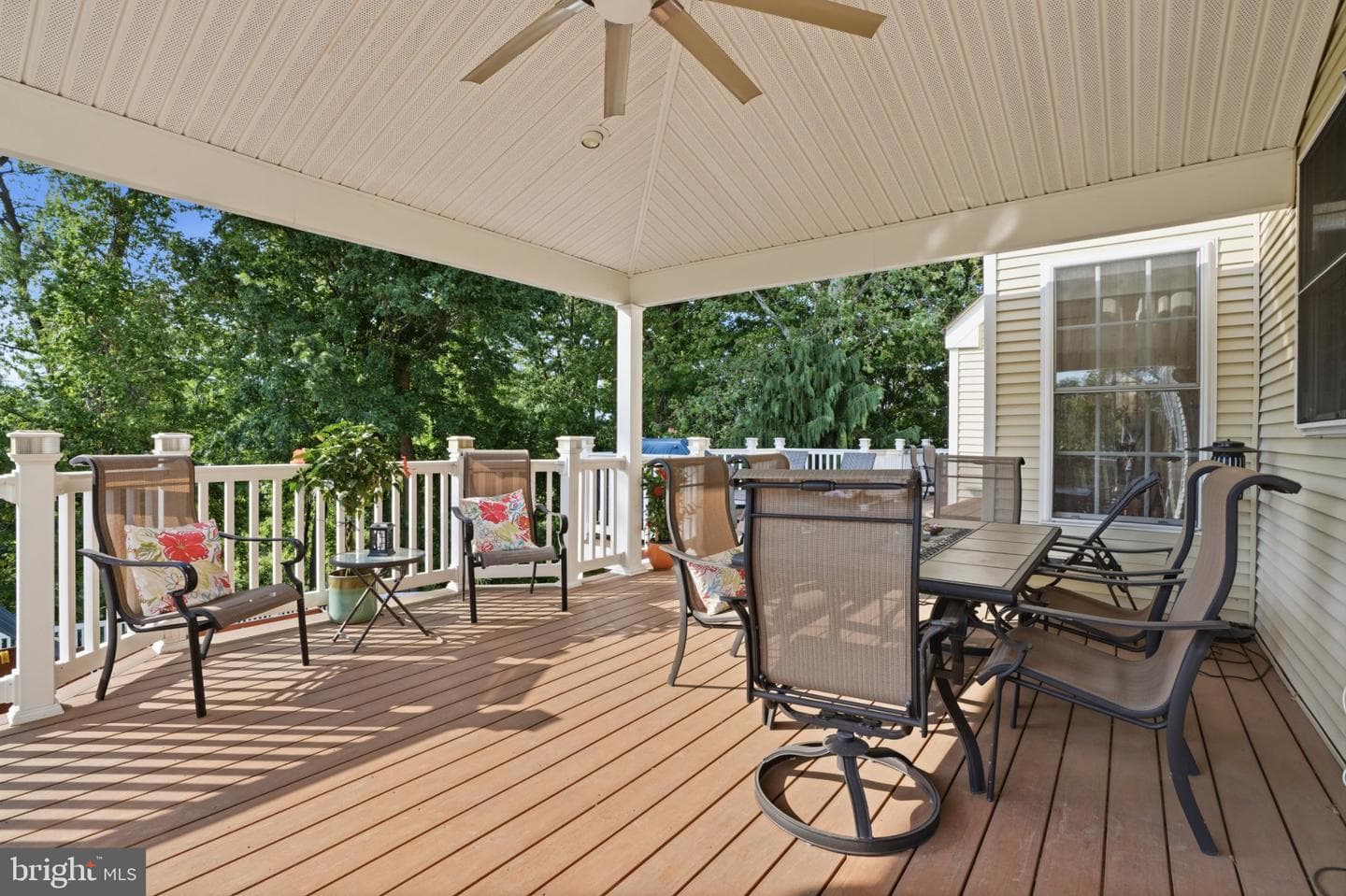 2780 Honeysuckle Lane photo 8