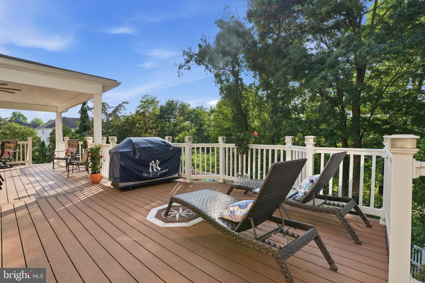 2780 Honeysuckle Lane photo 9