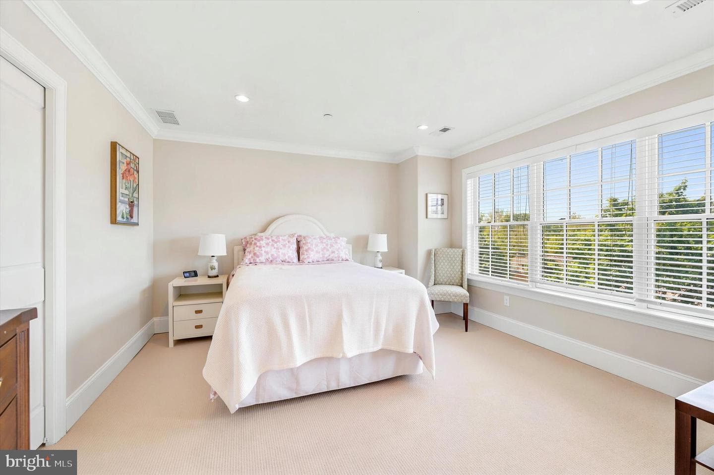11 Overlea Way photo 18
