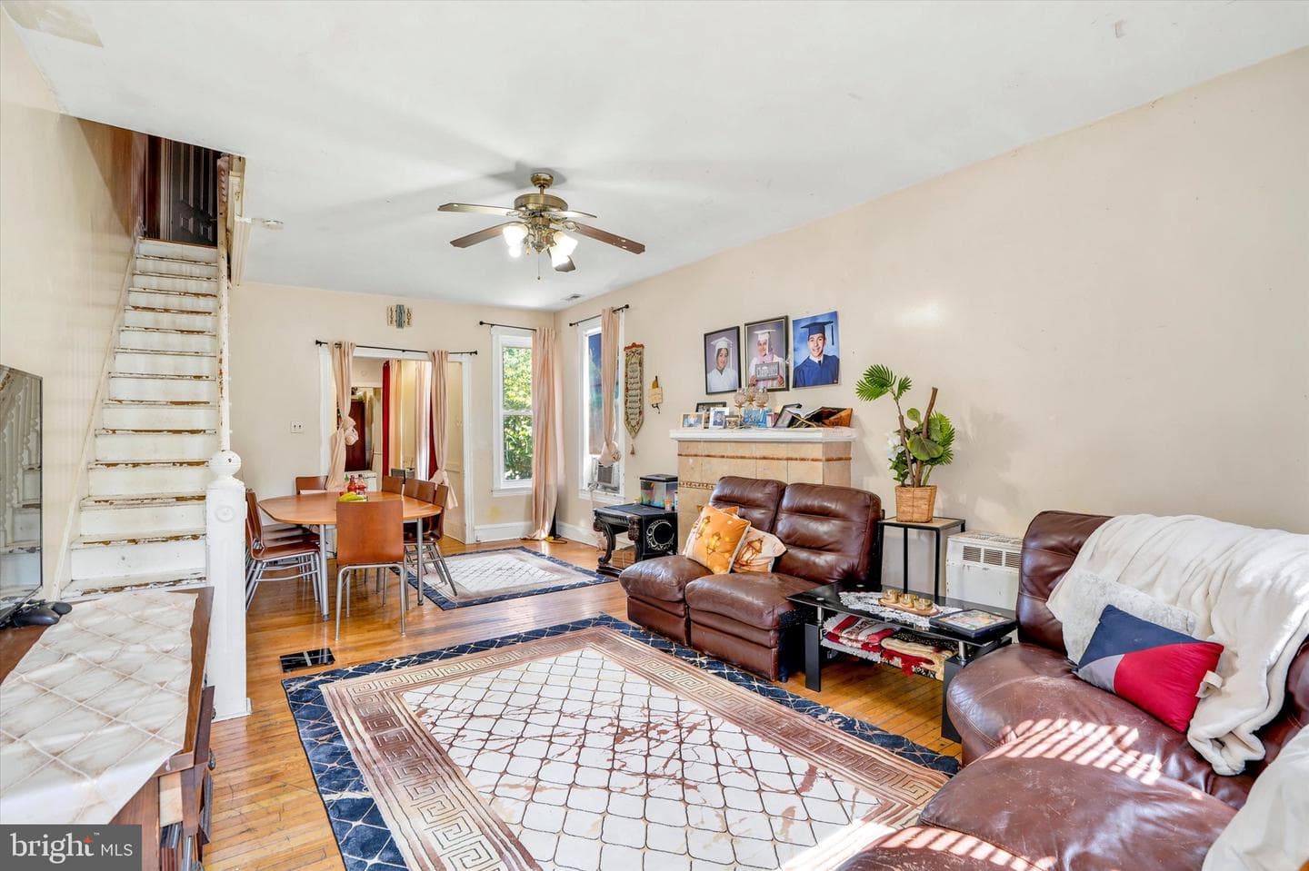 124 S Evans Street photo 7
