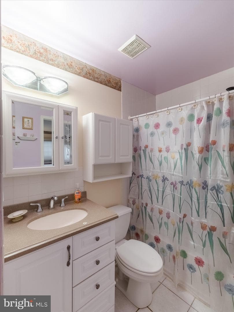 348 Green Meadow Lane photo 25