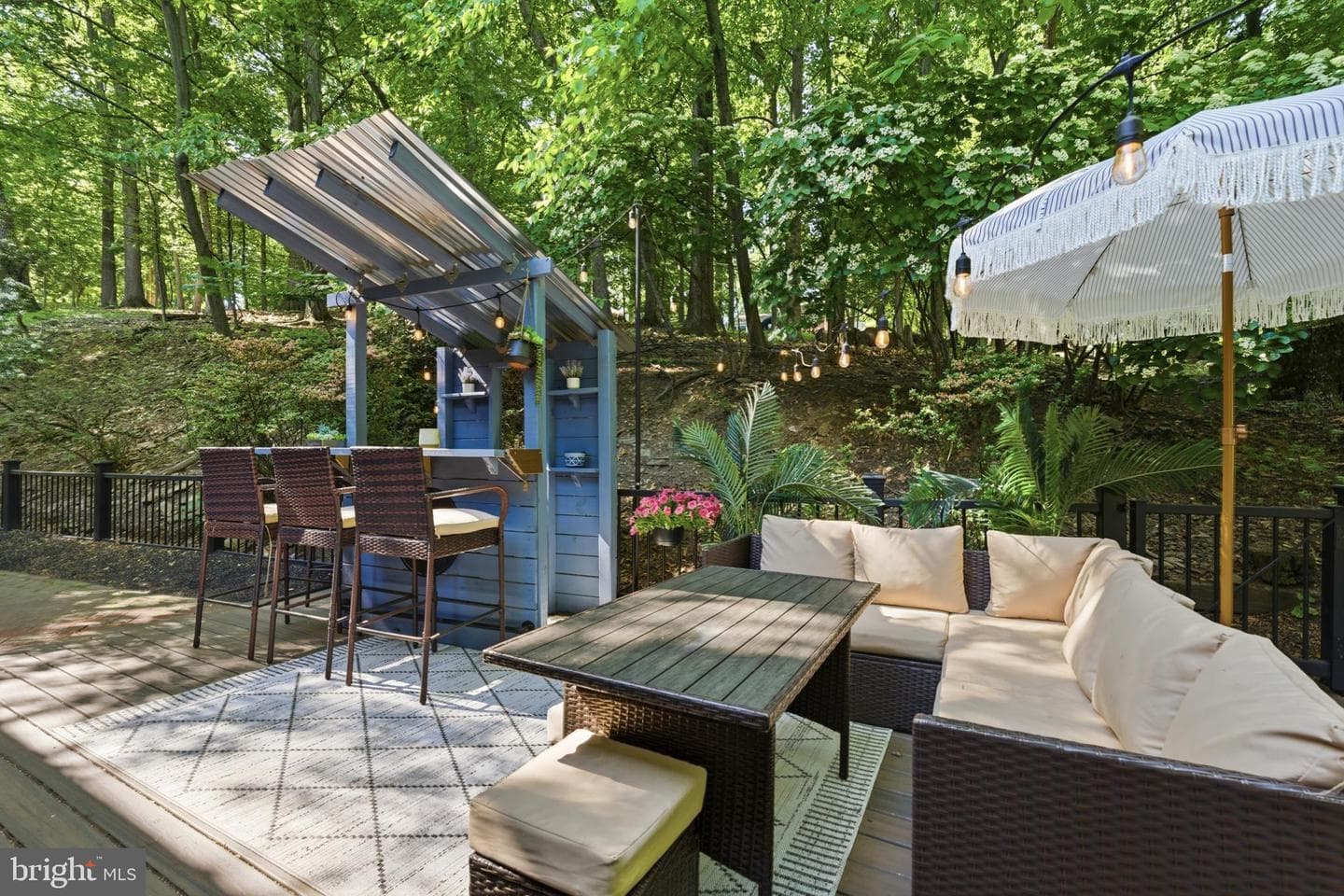 582 Forest Road photo 41