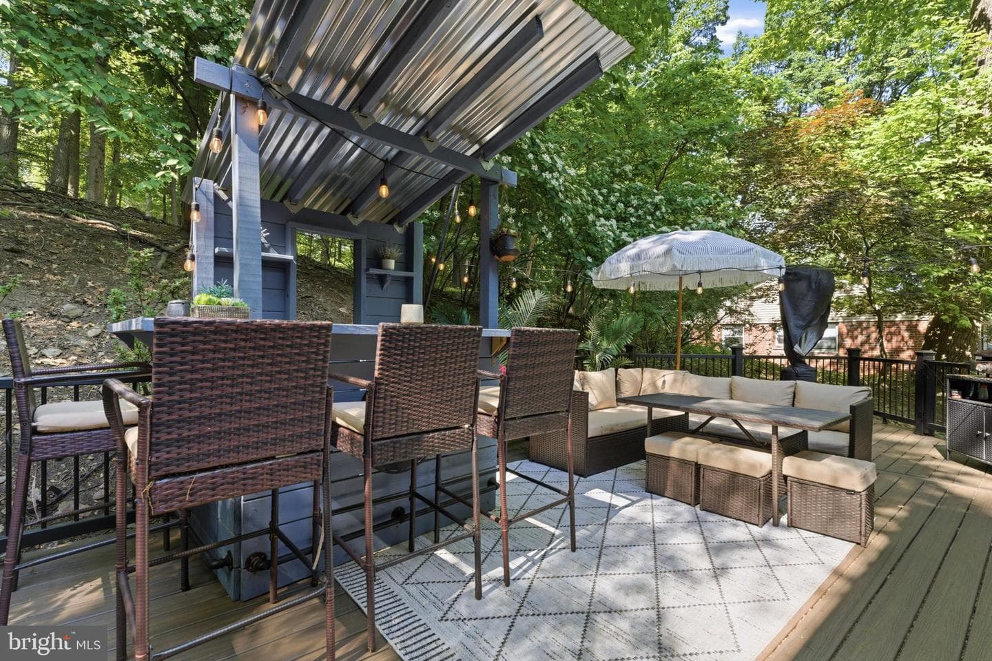 582 Forest Road photo 42