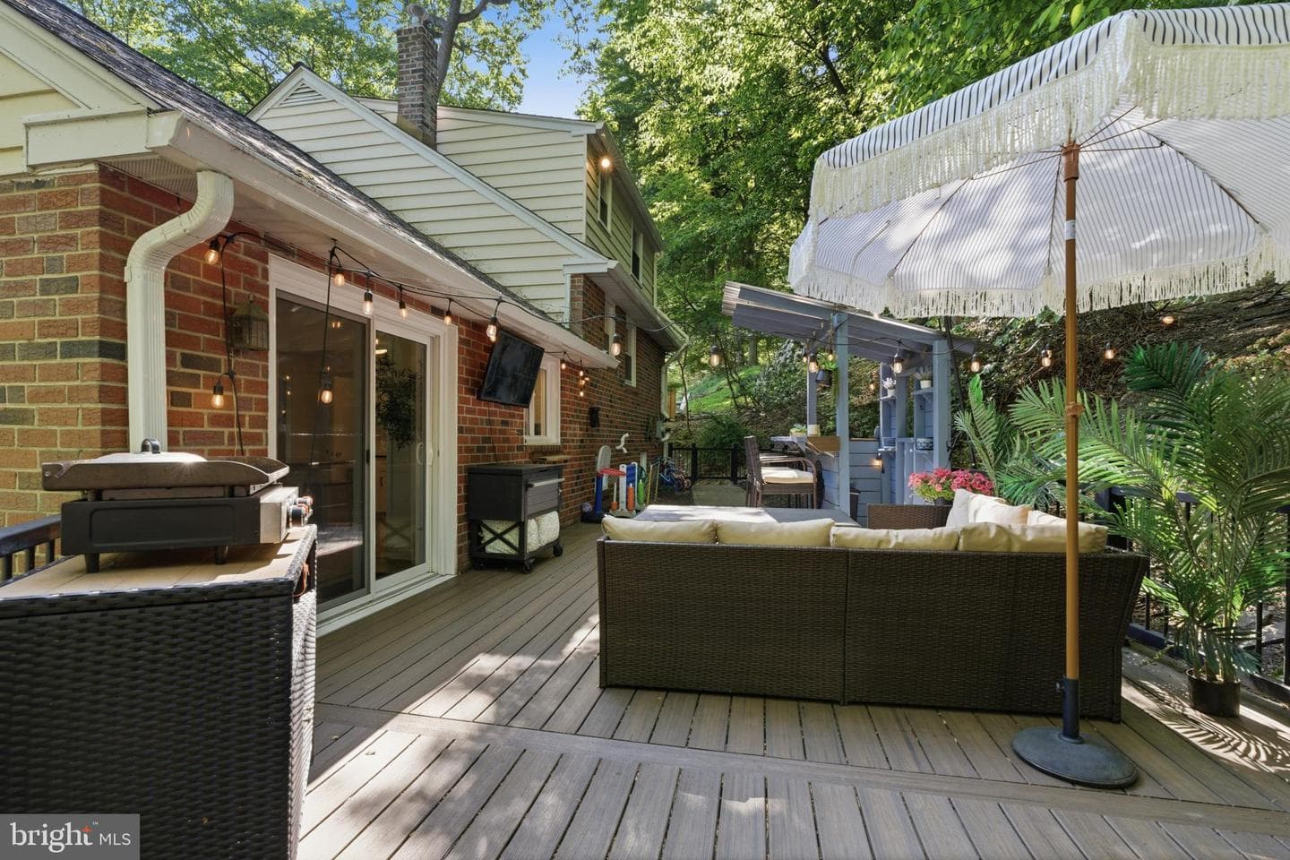 582 Forest Road photo 44