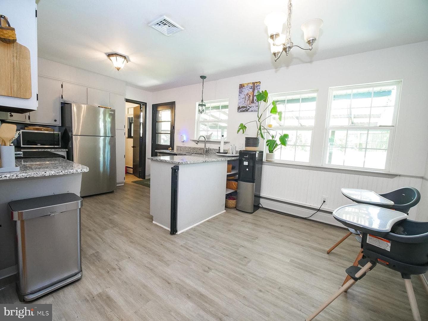1017 Sycamore Drive photo 9