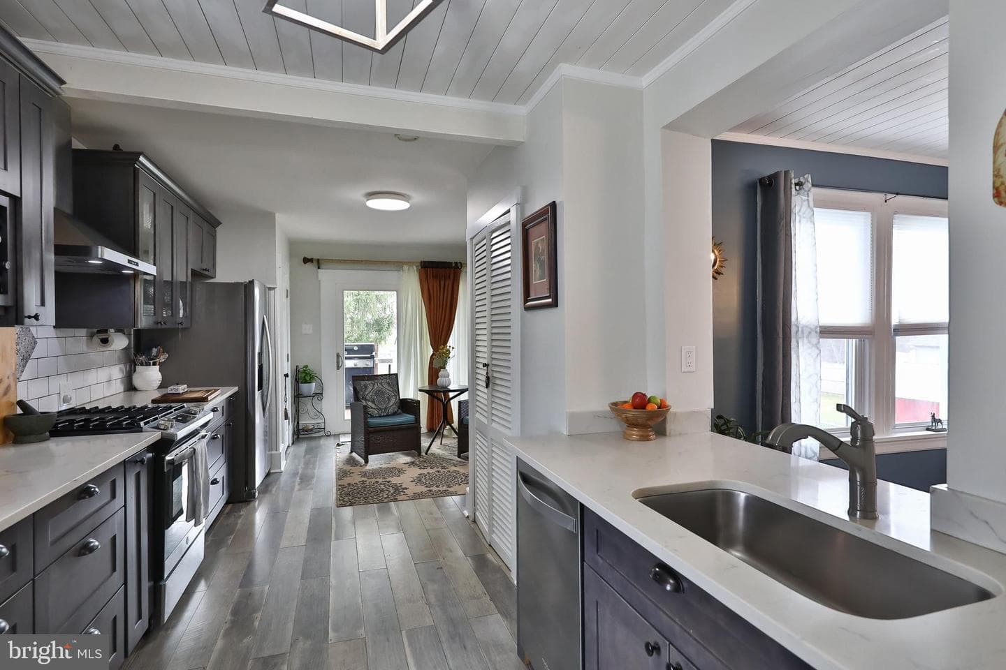 206 Wood Street photo 14