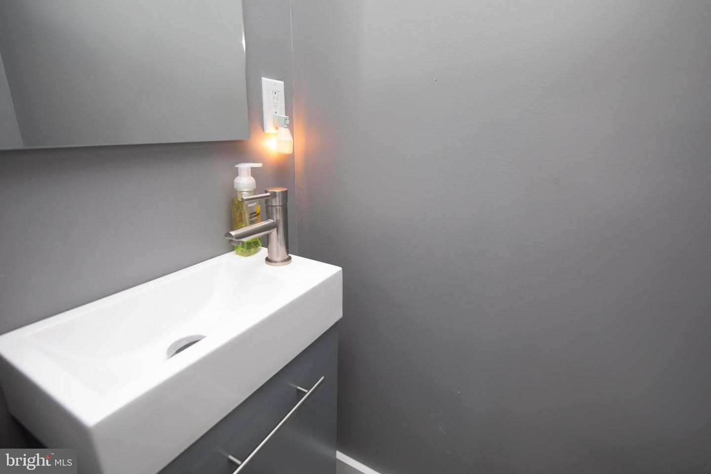 206 Wood Street photo 19