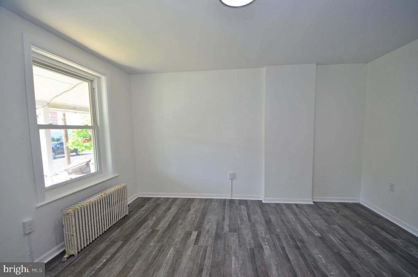 607 N Cannon Avenue N photo 16