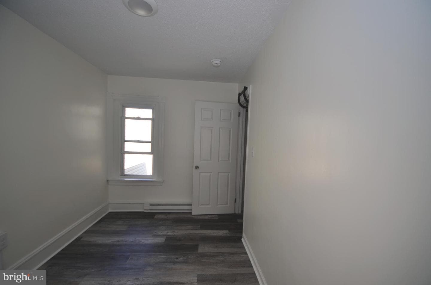 607 N Cannon Avenue N photo 24