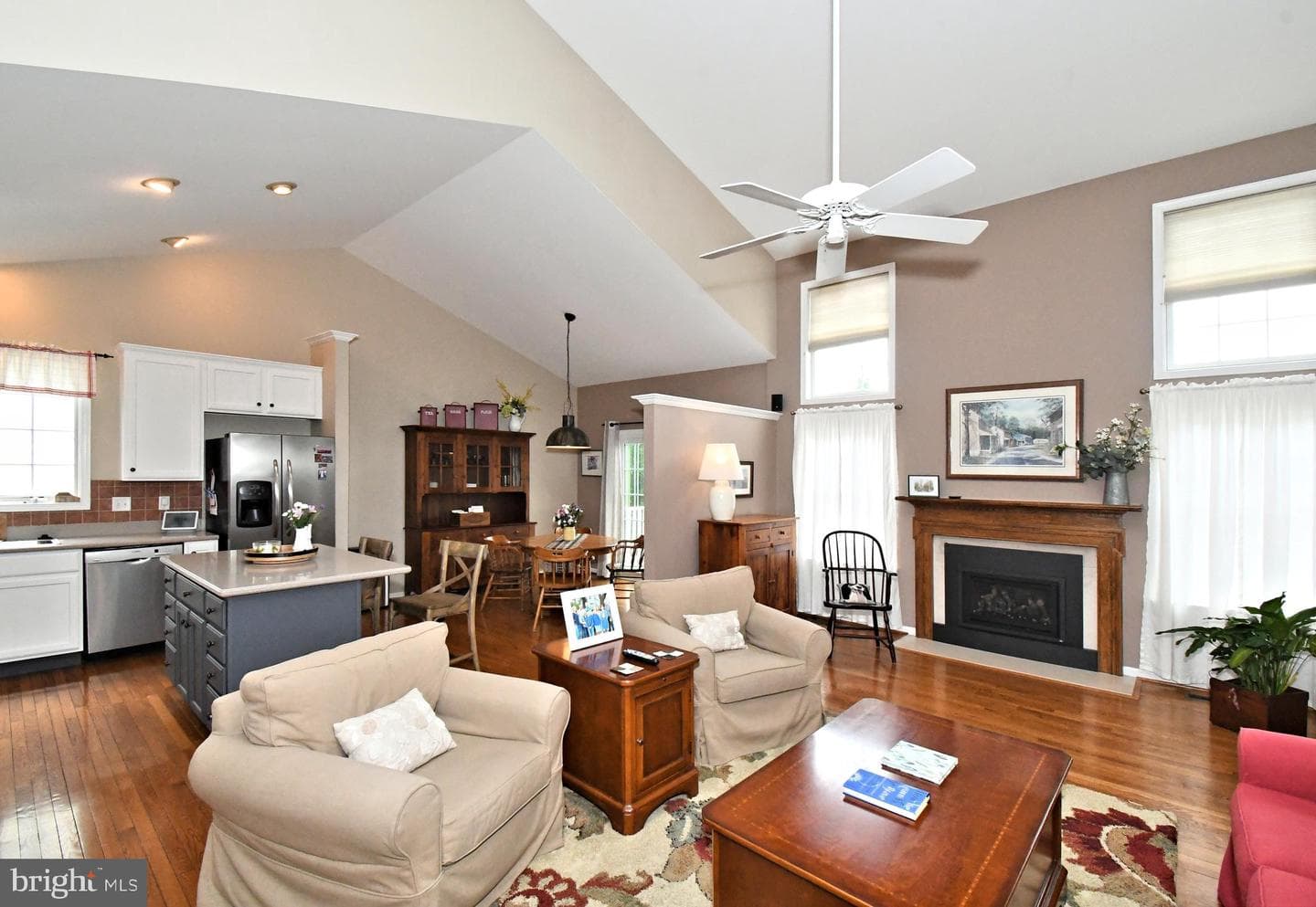 4328 Eric Drive photo 8