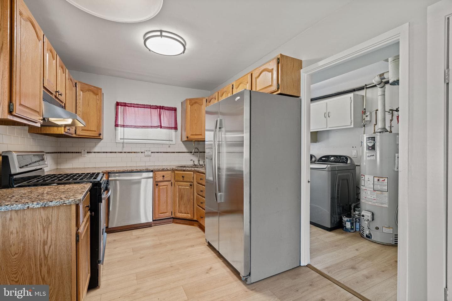 431 Marion Avenue photo 11
