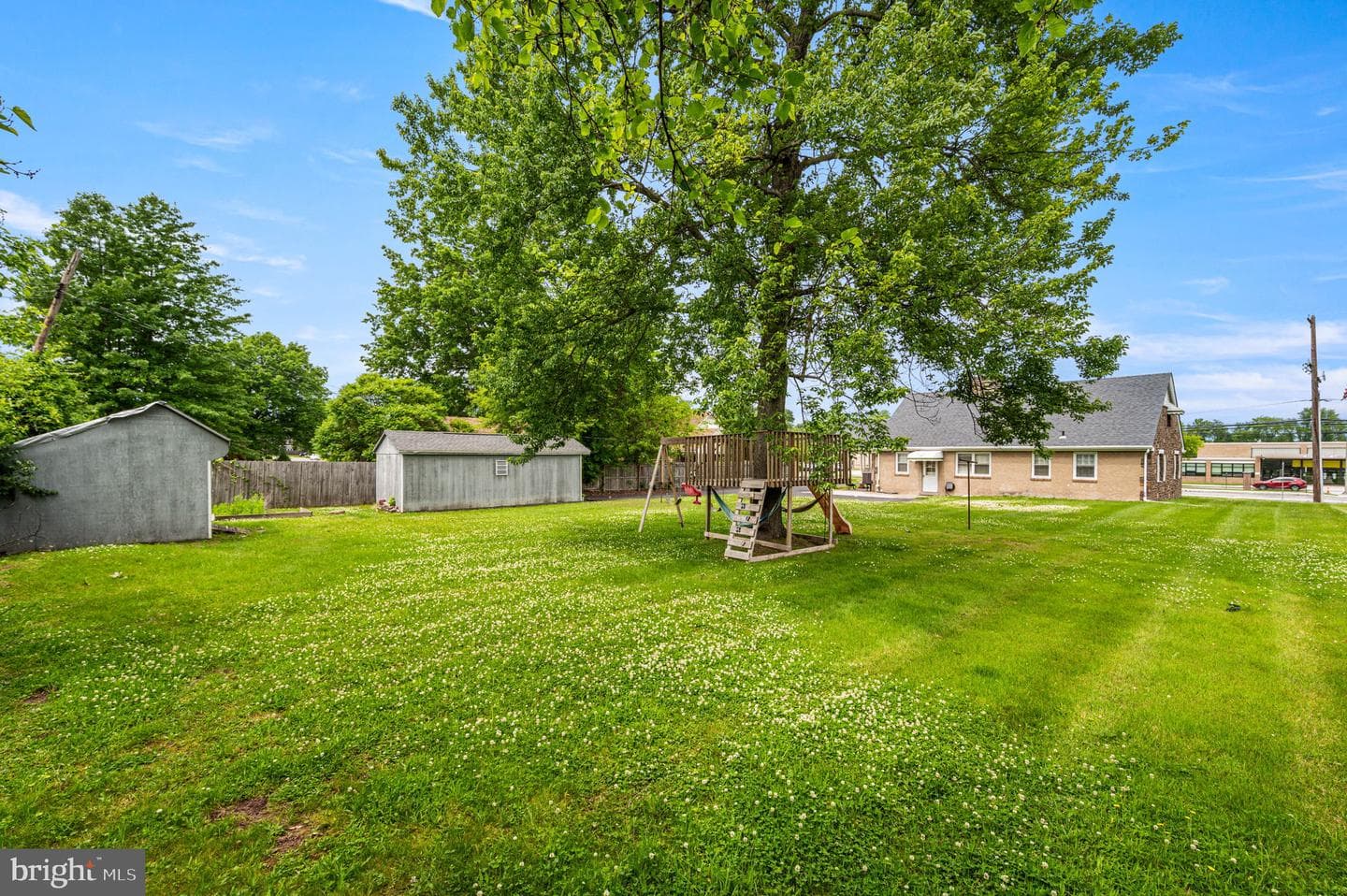 1508 W Marshall Street photo 24
