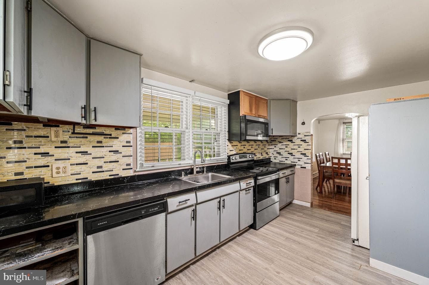 1508 W Marshall Street photo 8