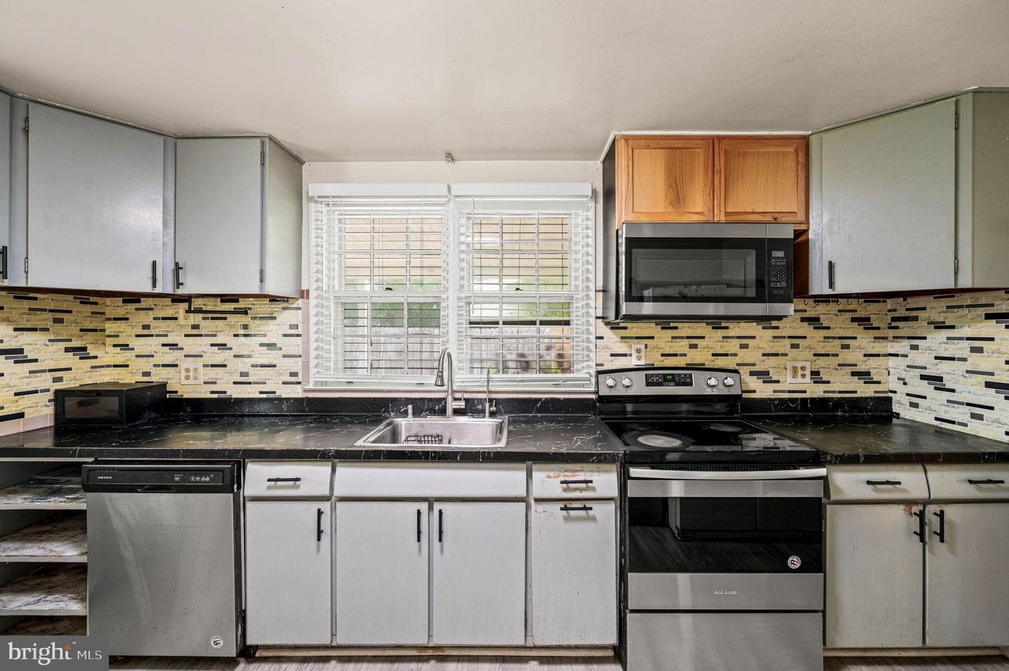 1508 W Marshall Street photo 9