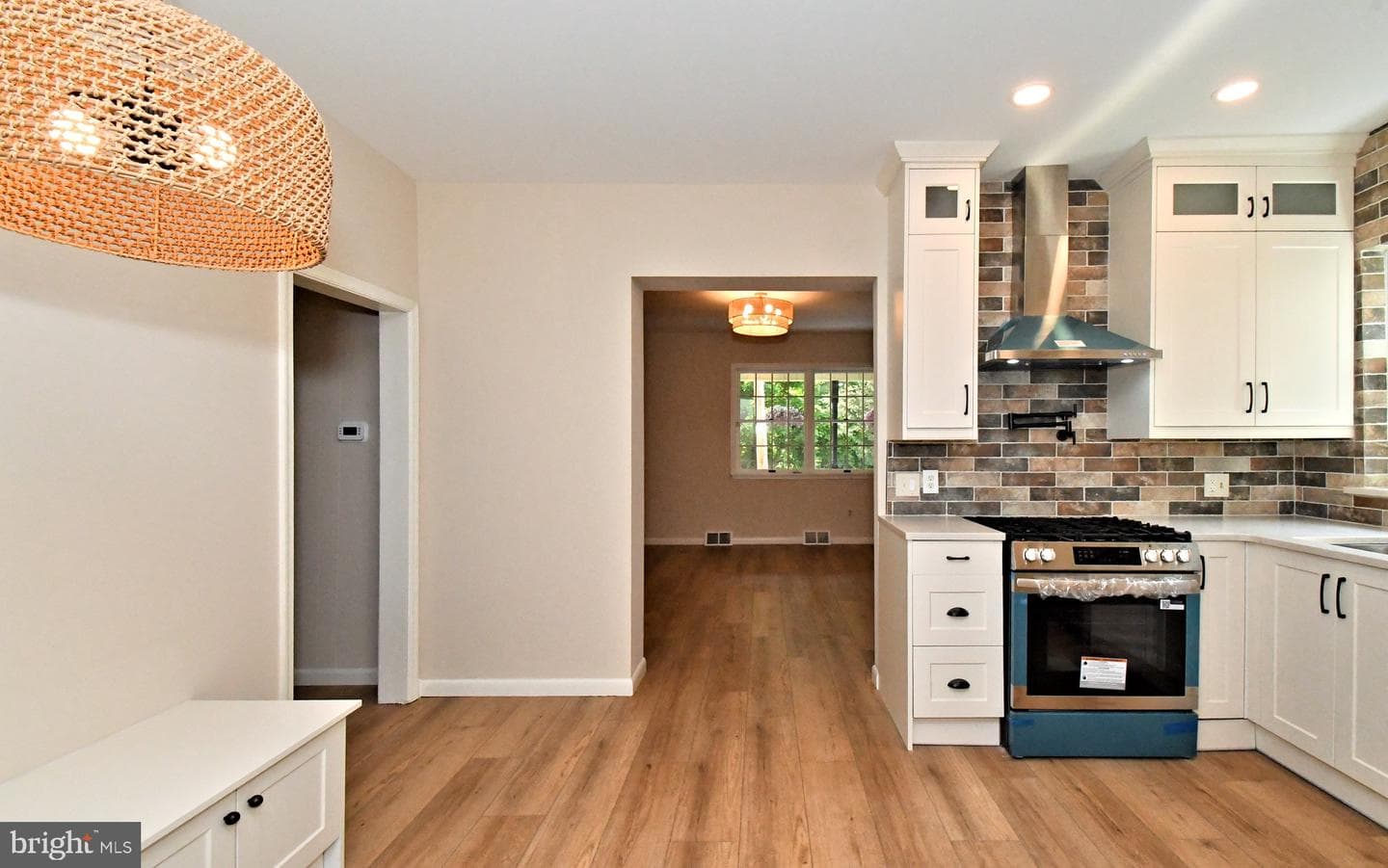210 S Chestnut Street photo 11