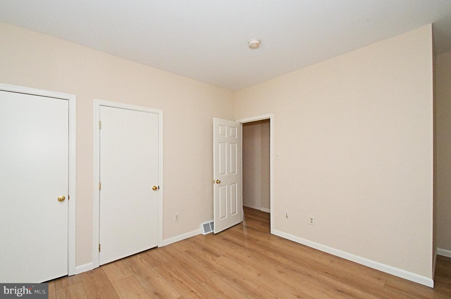 210 S Chestnut Street photo 15