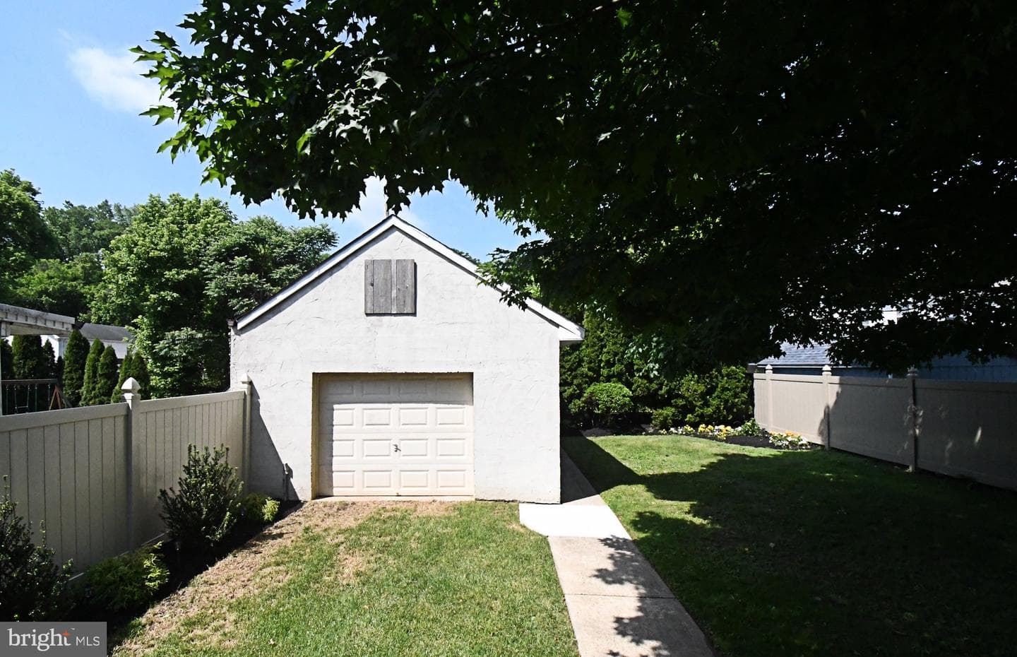 210 S Chestnut Street photo 32