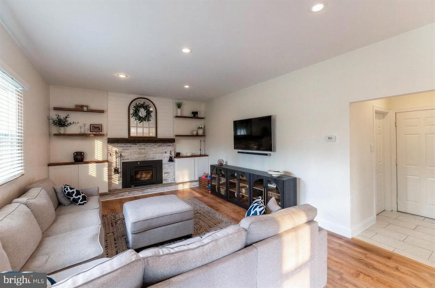 1113 E Prospect Avenue photo 20
