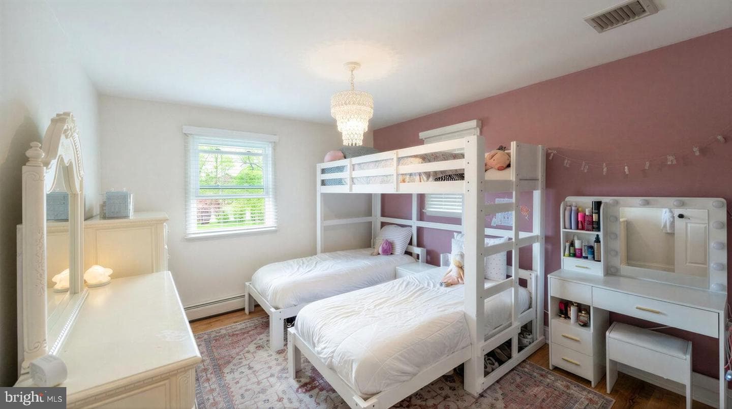 1113 E Prospect Avenue photo 36