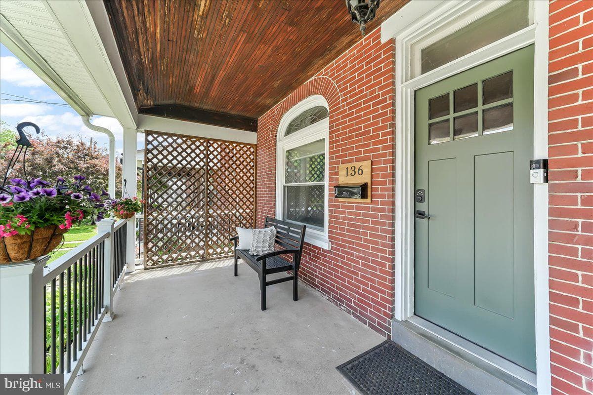 136 Walnut Street