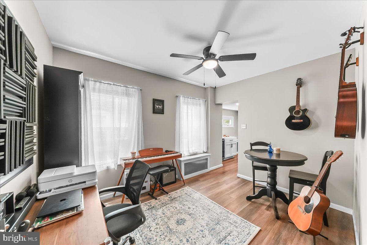 136 Walnut Street photo 9