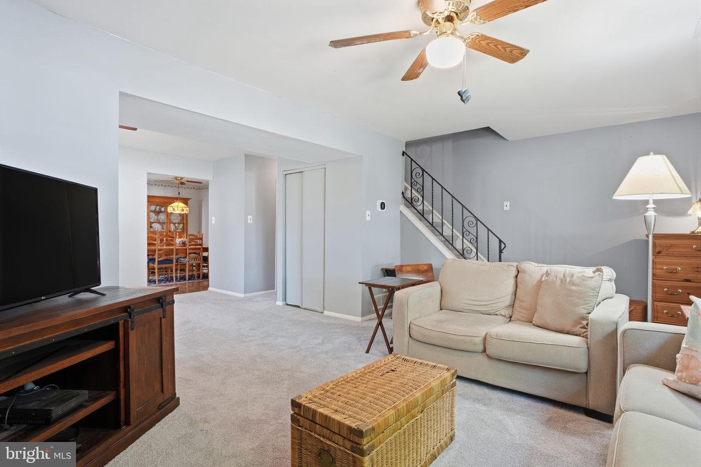 110 Horseshoe Lane photo 3