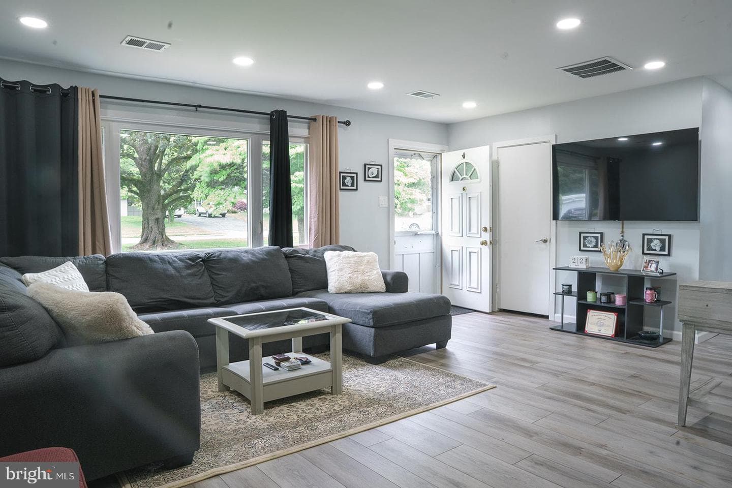 757 Jane Road photo 2