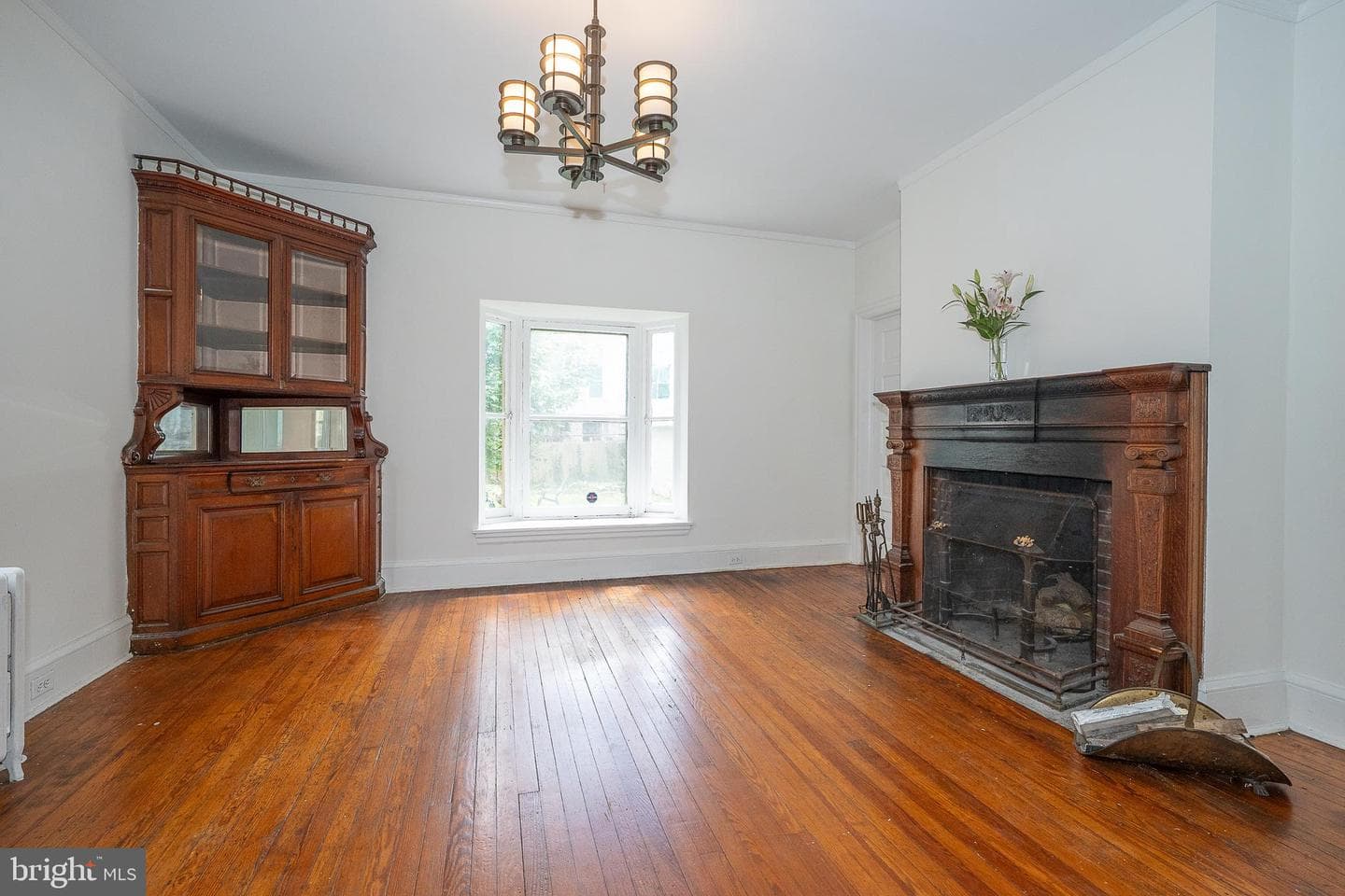 562 Barrett Avenue photo 11