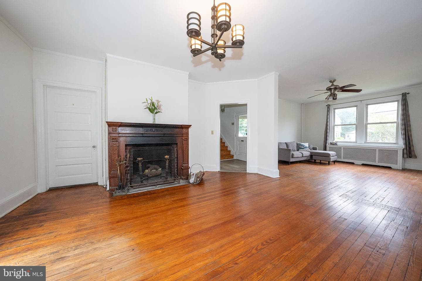 562 Barrett Avenue photo 13
