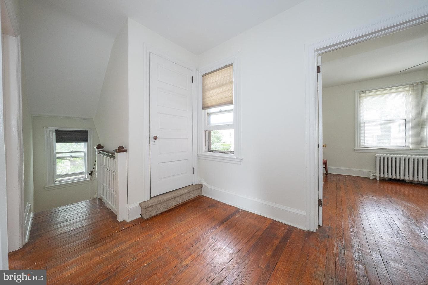 562 Barrett Avenue photo 18