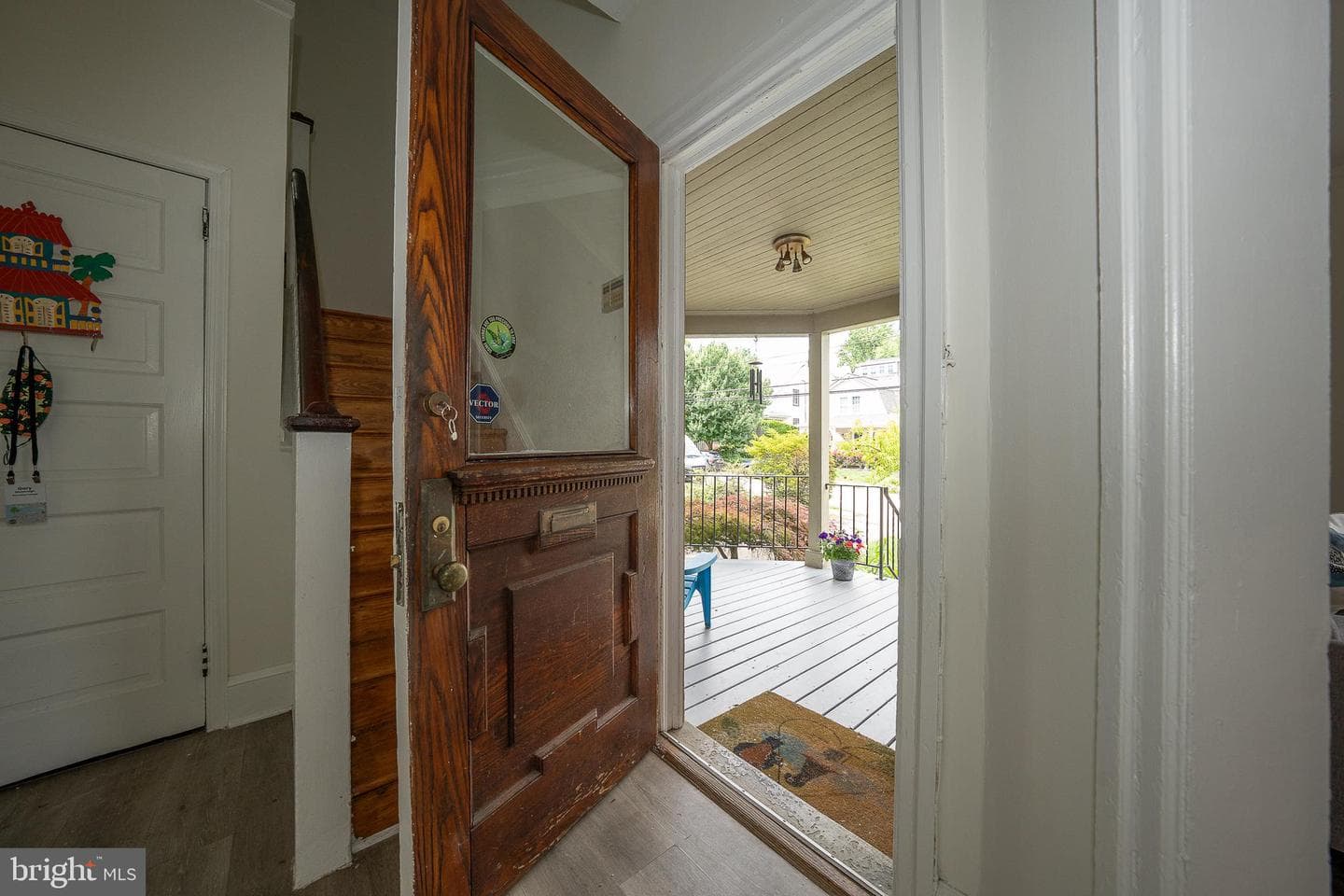 562 Barrett Avenue photo 7